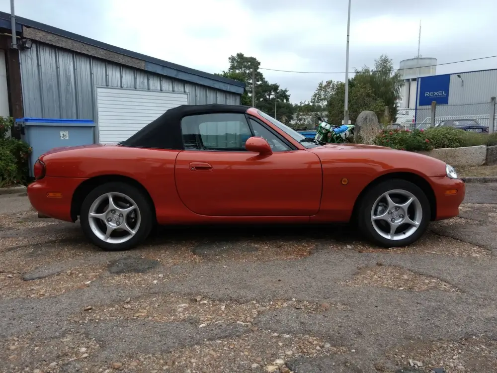 Mazda MX-5 NB
